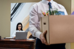 işten_ayrılan_işçi1